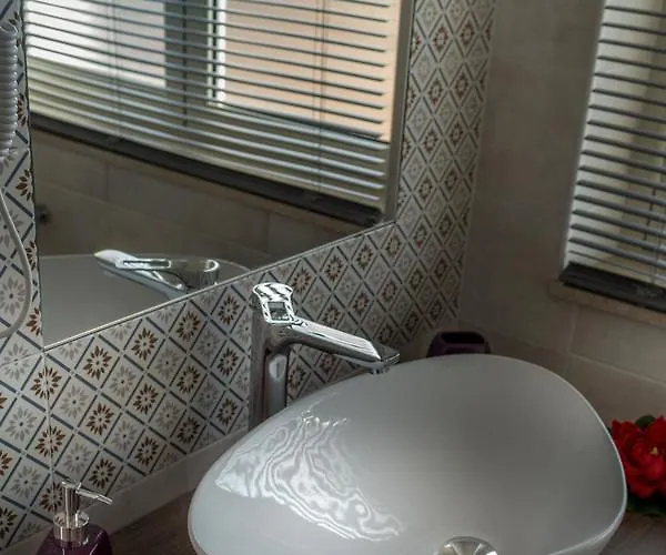 Bed & Breakfast La Perla Nera 3*